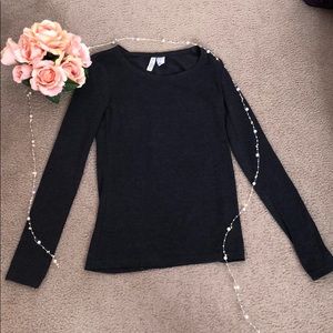 🌸H&M: Long sleeve dark gray shirt